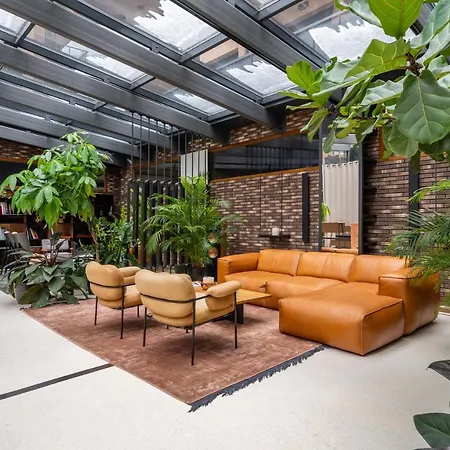 Lofts & Rosegold Luxury In Elegant 1br With Balcony In Center Riga