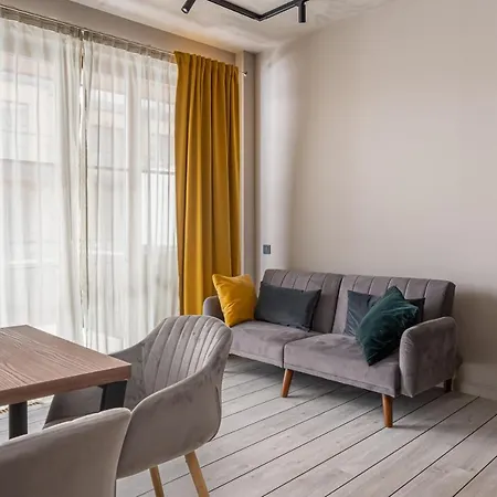 Lofts & Rosegold Luxury In Elegant 1br With Balcony In Center Riga