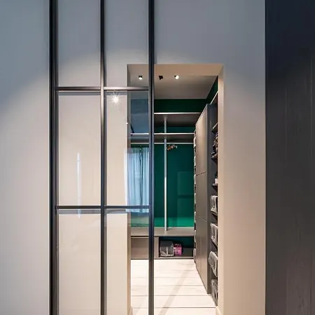 Lofts & Rosegold Luxury In Elegant 1br With Balcony In Center Apartment
