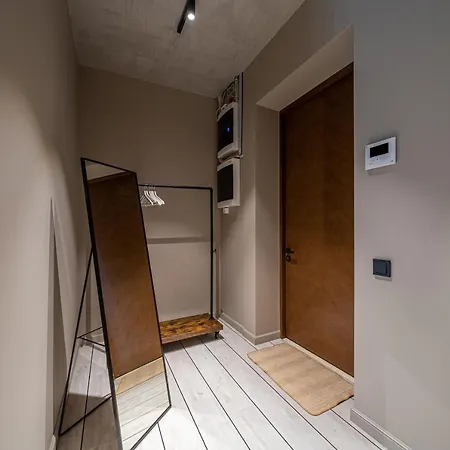Lofts & Rosegold Luxury In Elegant 1br With Balcony In Center Apartment Riga